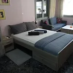 شقة Hrysanthl *