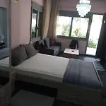 شقة Hrysanthl *