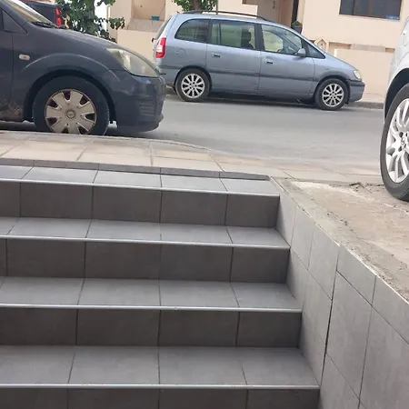 Hrysanthl شقة خانيا