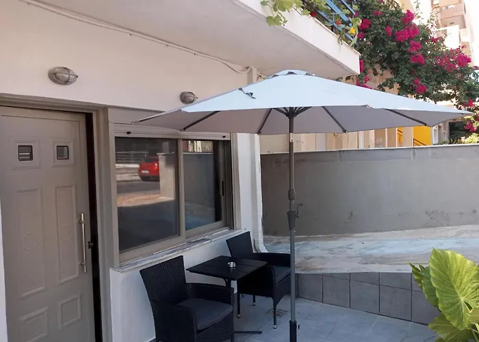 Hrysanthl Апартаменти *