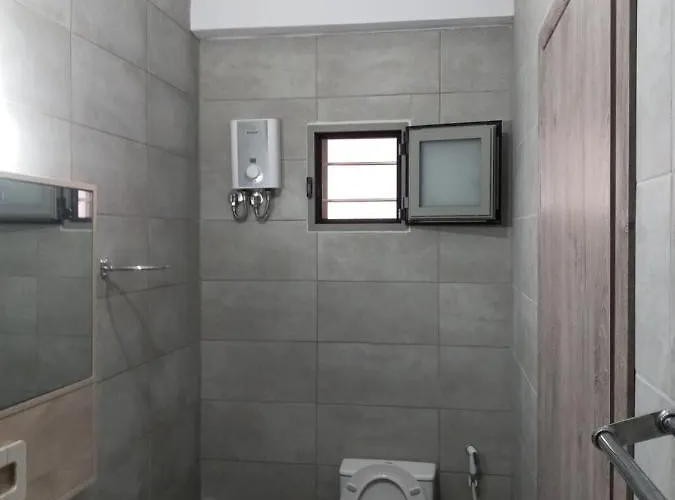 Hrysanthl Апартаменти *