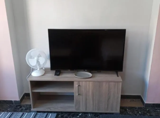 Hrysanthl Apartman *