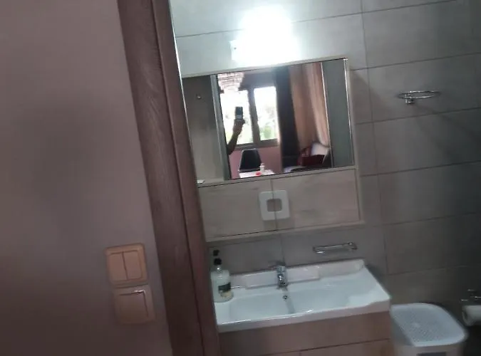 Apartman Hrysanthl *