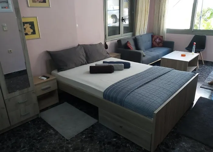 Apartman Hrysanthl *