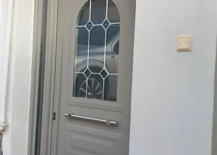 Hrysanthl Apartman *